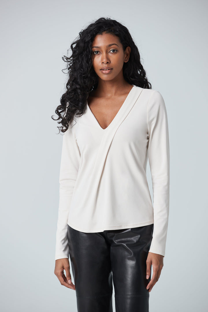 Top with front pleat detail (F22JM1479)