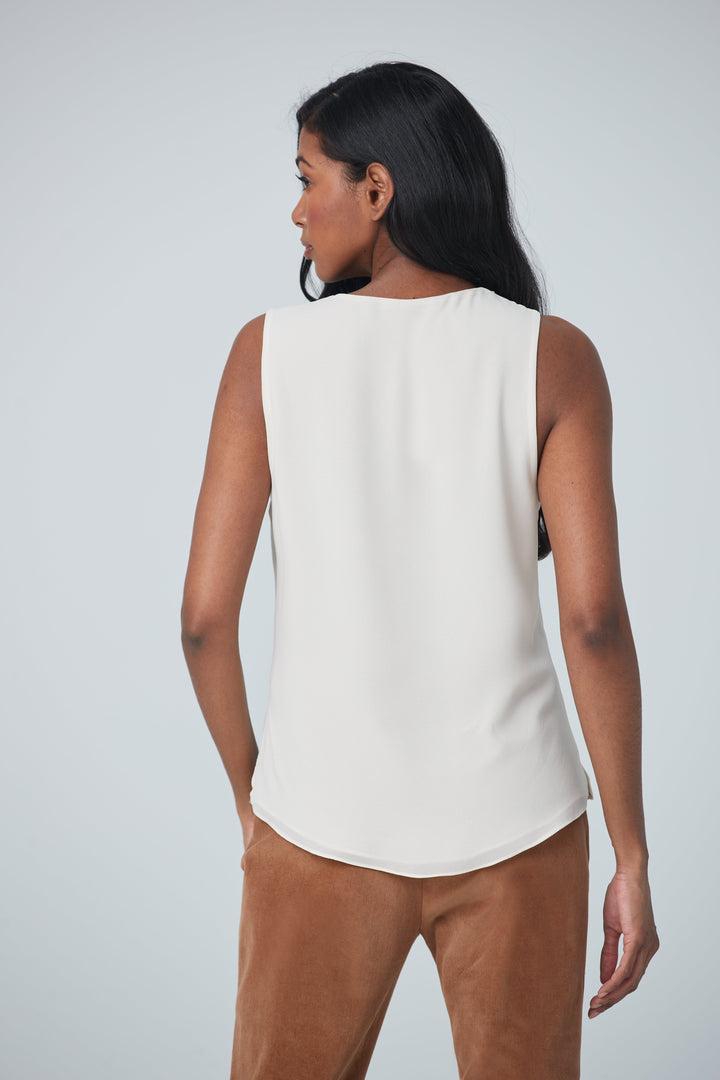 Crisscross top with front pleat (F22ZC2871)